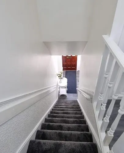 Modern&elegant W/ Netflix&parking * Leeds (West Yorkshire)