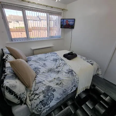 Modern & Elegant W/ Netflix And Parking