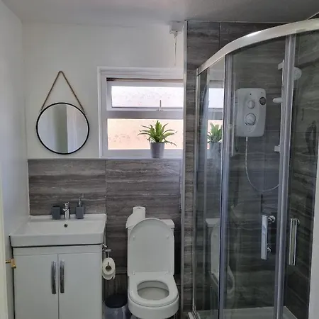 게스트하우스 Modern & Elegant W/ Netflix And Parking *