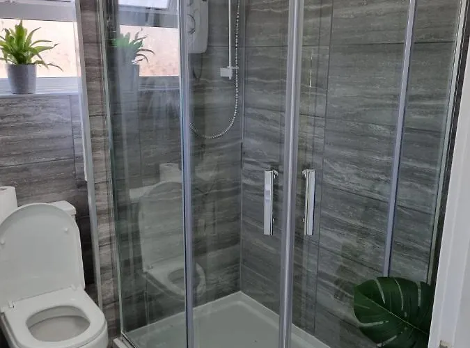 Konukevi Modern & Elegant W/ Netflix And Parking *